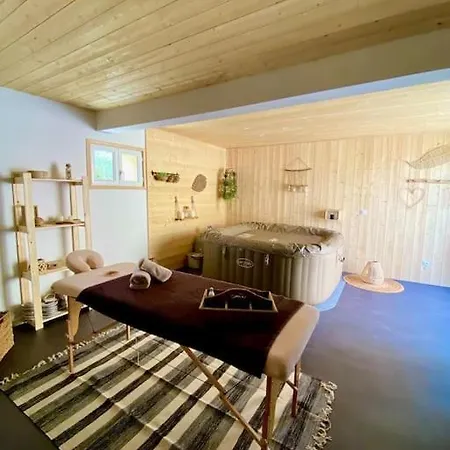 Gabantelye Holiday home Saint-Paulet-de-Caisson